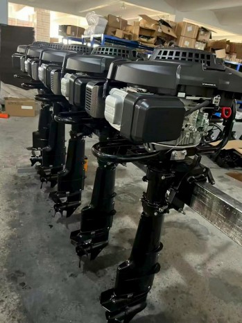 Động có thuyền YIKITO 8HP 4Thỳ